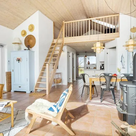 Three-bedroom In Hurup Thy Semesterbostad Doverodde
