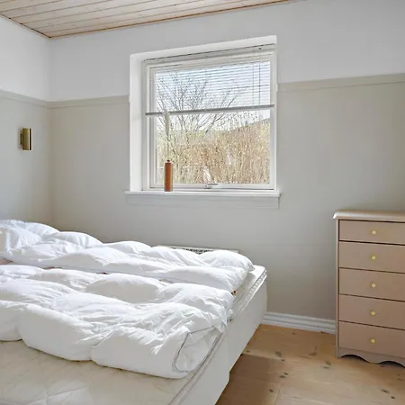 Three-bedroom In Hurup Thy *
