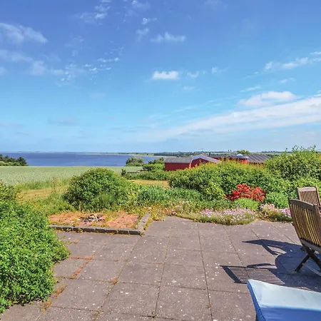 Three-bedroom In Hurup Thy Doverodde