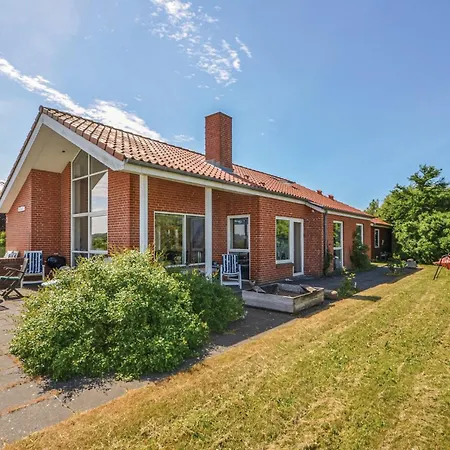 Three-bedroom In Hurup Thy Semesterbostad Doverodde